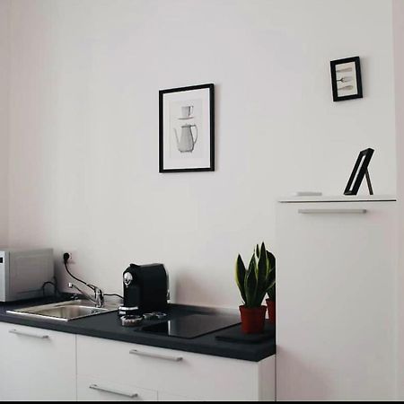 Garden Apartment Bari Bagian luar foto